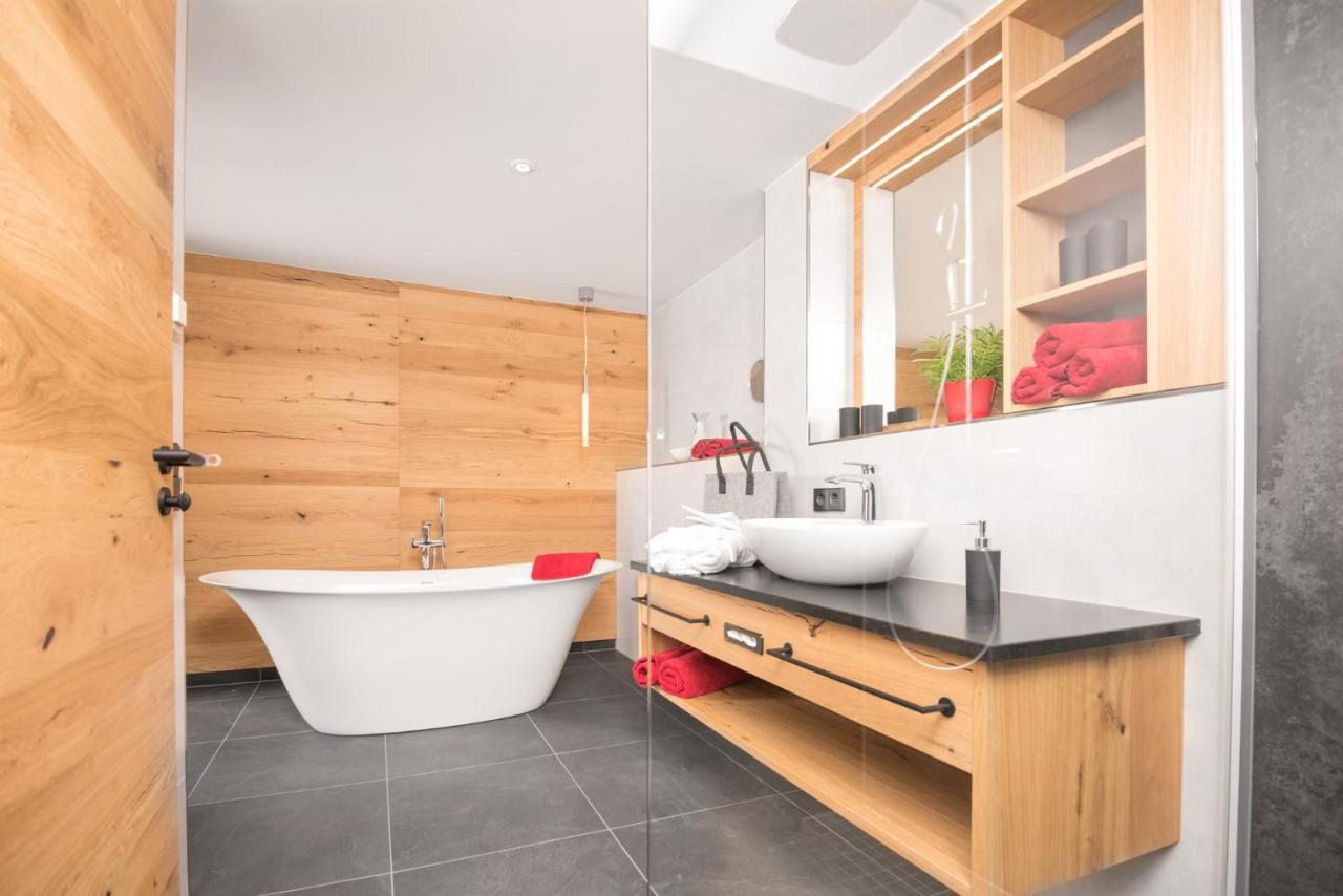 Chalet-Ferienwohnung Giebeltraum, 115 Qm, Wellness/Fitness/Sauna - Bergroedelhof Feilitzsch Buitenkant foto