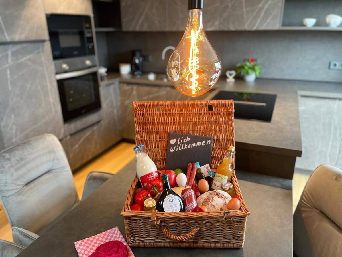 Chalet-Ferienwohnung Giebeltraum, 115 Qm, Wellness/Fitness/Sauna - Bergroedelhof Feilitzsch Buitenkant foto