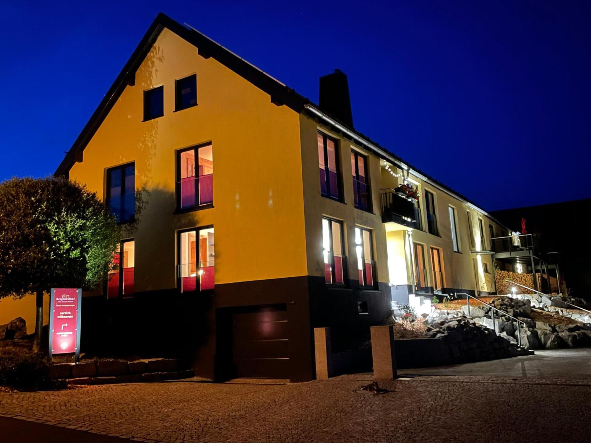 Chalet-Ferienwohnung Giebeltraum, 115 Qm, Wellness/Fitness/Sauna - Bergroedelhof Feilitzsch Buitenkant foto