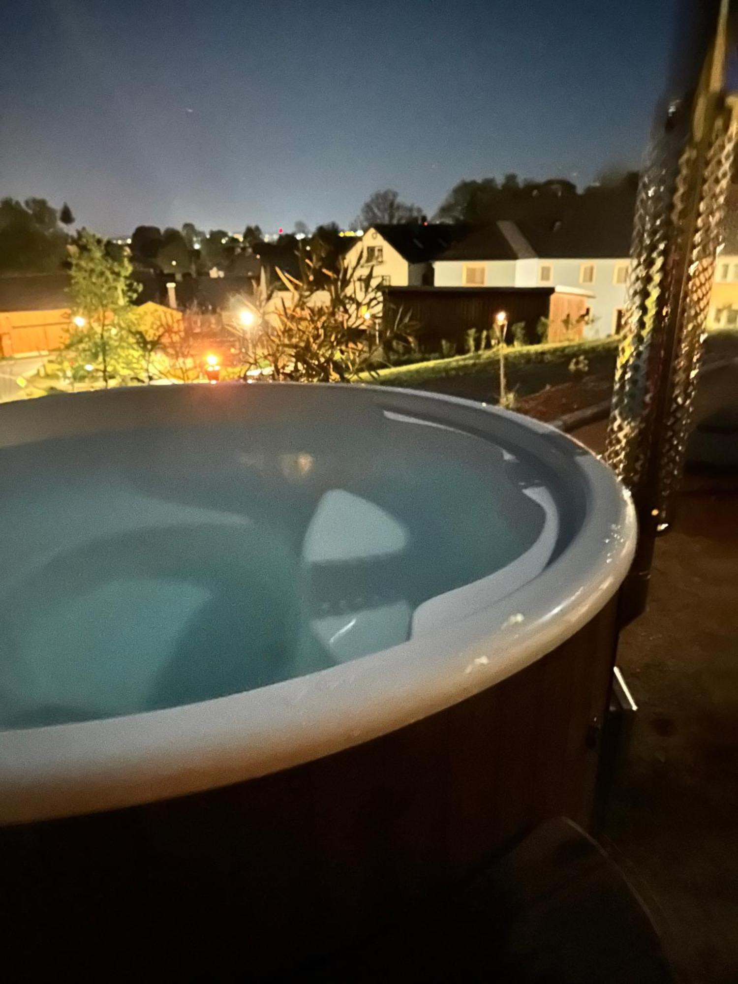 Chalet-Ferienwohnung Giebeltraum, 115 Qm, Wellness/Fitness/Sauna - Bergroedelhof Feilitzsch Buitenkant foto
